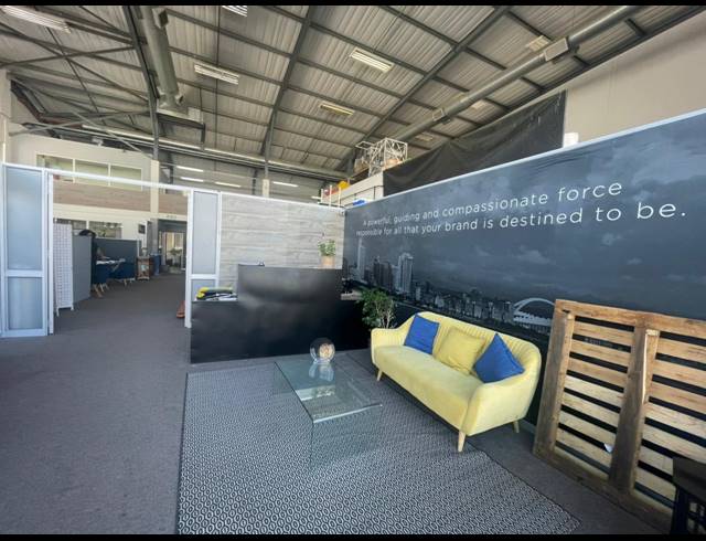 589M² WAREHOUSE TO LET IN RIVERHORSE VALLEY